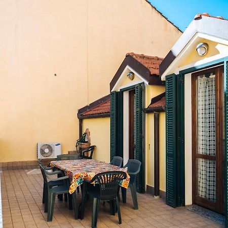Viale Hambury 51 Daire Alassio Dış mekan fotoğraf